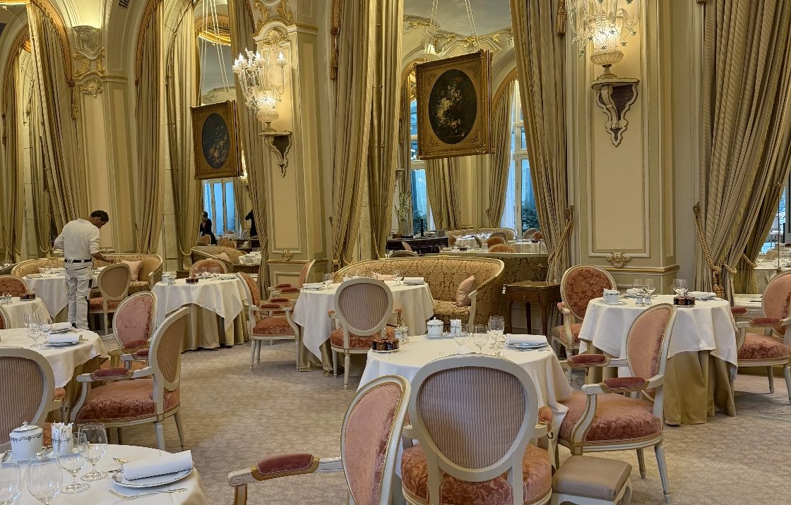 Grand restaurant parisien